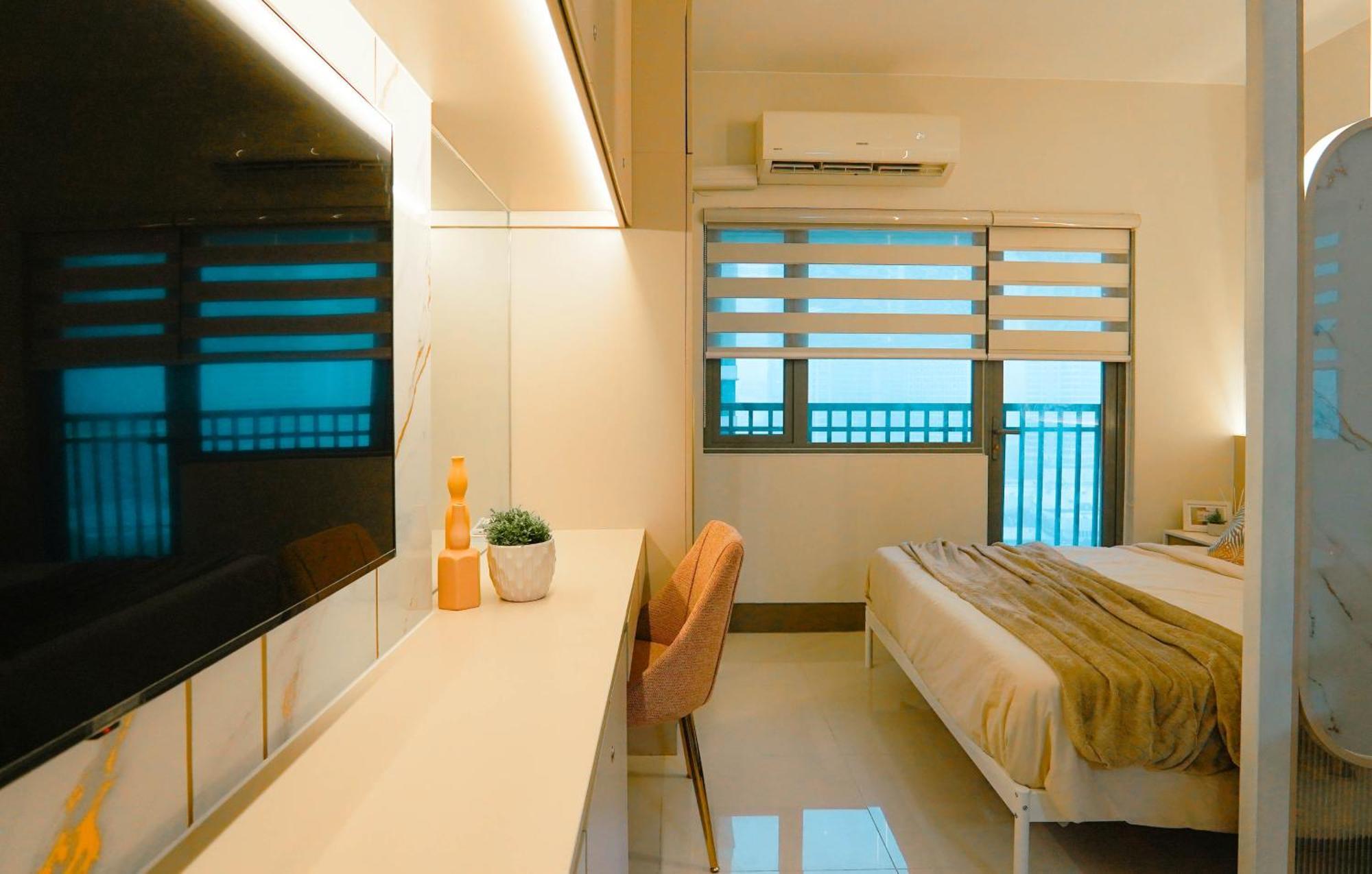 Casa Eleganza At Fame Residences - 1br Corner Unit, Cbd, Gym, Pool, Wifi, Great View Apartment *
