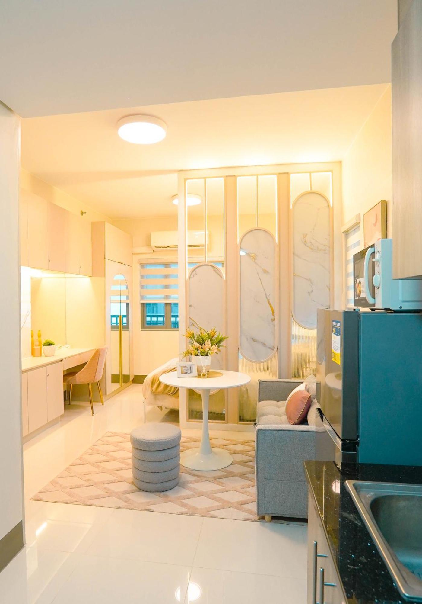 Casa Eleganza At Fame Residences - 1br Corner Unit, Cbd, Gym, Pool, Wifi, Great View * Manila