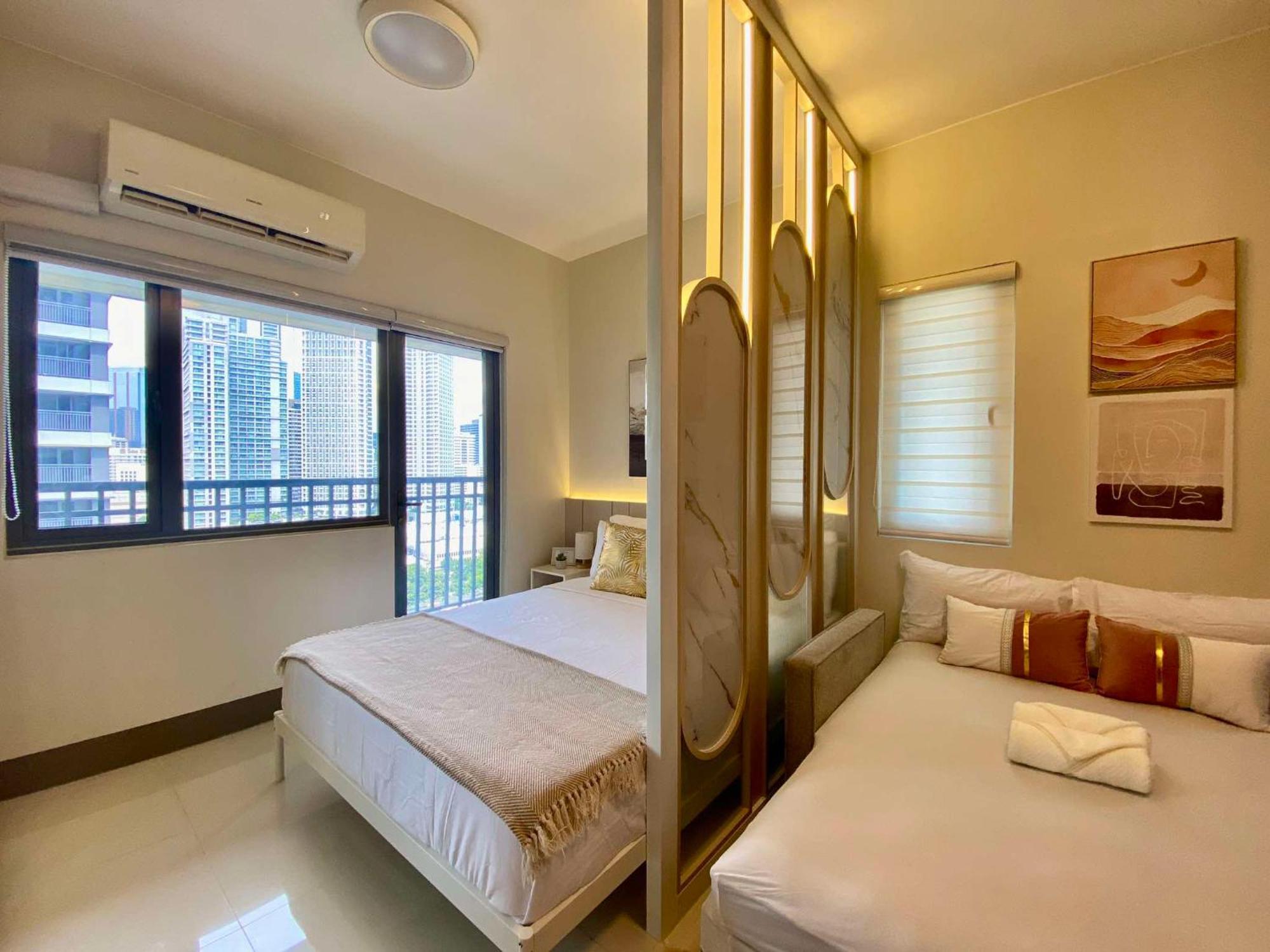 Apartment Casa Eleganza At Fame Residences - 1br Corner Unit, Cbd, Gym, Pool, Wifi, Great View Manila