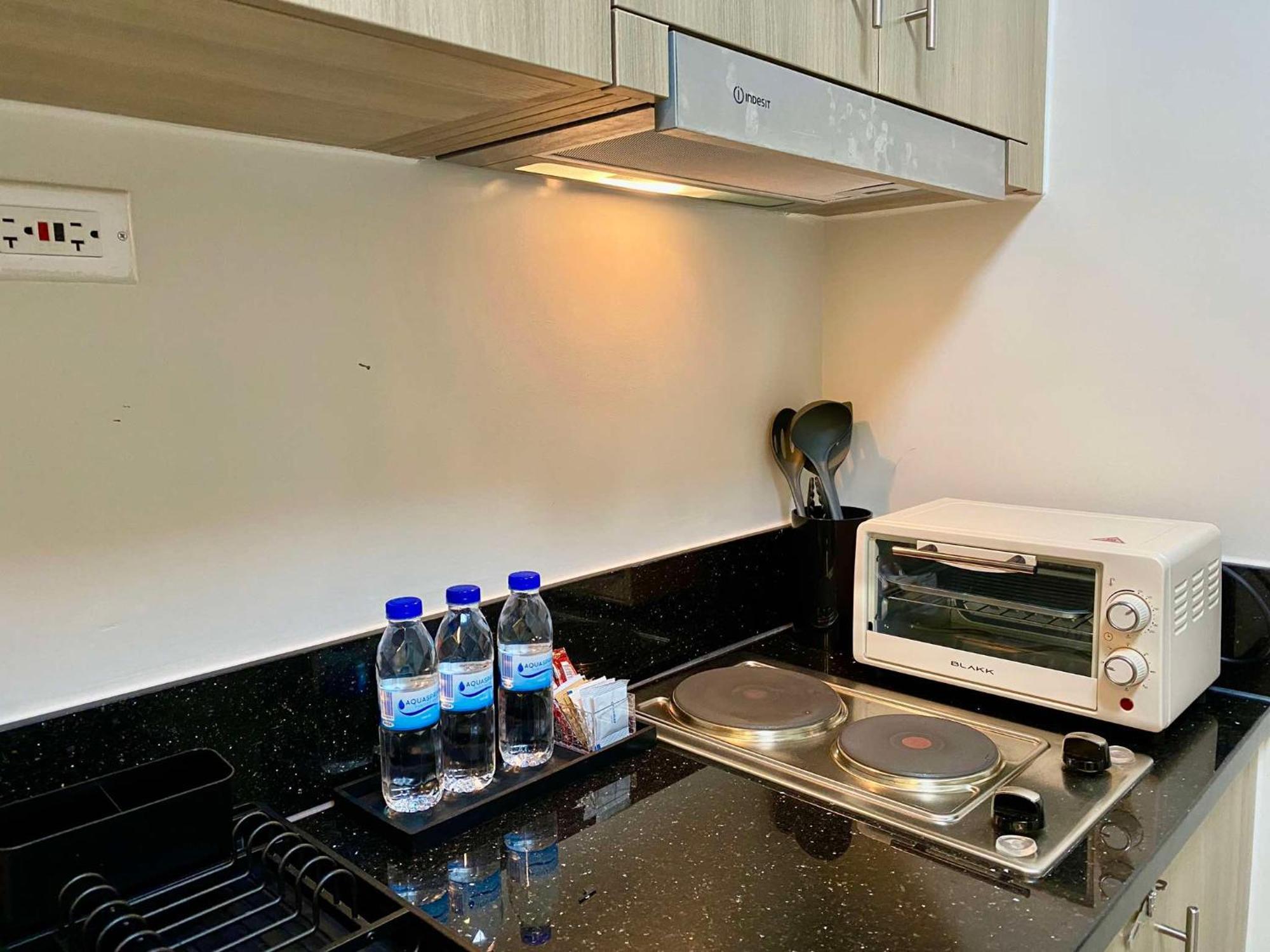 Casa Eleganza At Fame Residences - 1br Corner Unit, Cbd, Gym, Pool, Wifi, Great View Apartment