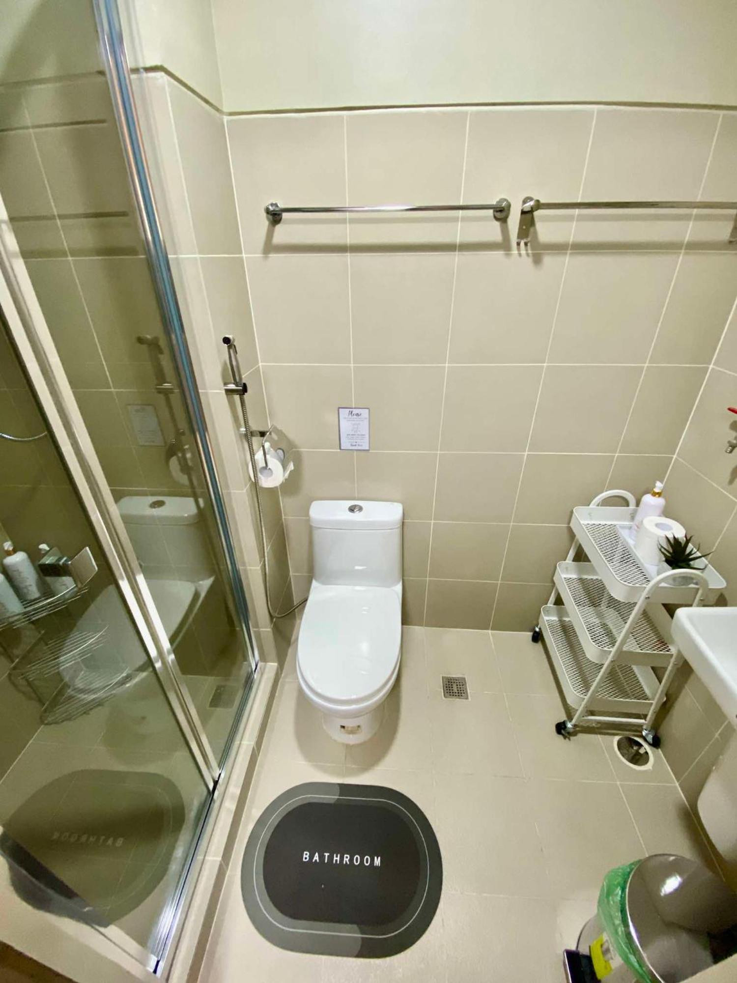 Casa Eleganza At Fame Residences - 1br Corner Unit, Cbd, Gym, Pool, Wifi, Great View *