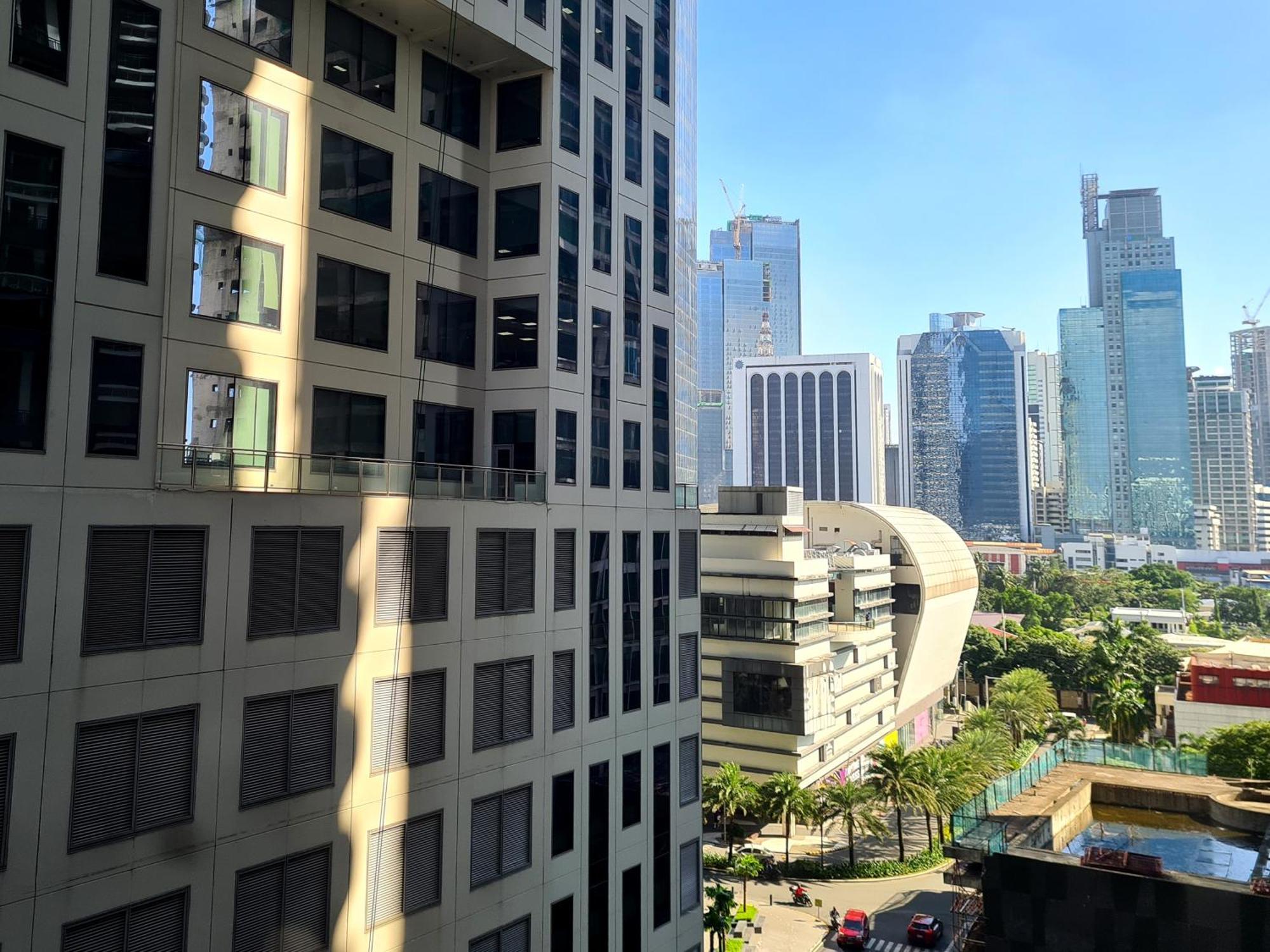 Apartment Scandi Inspired In Knightsbridge, Makati