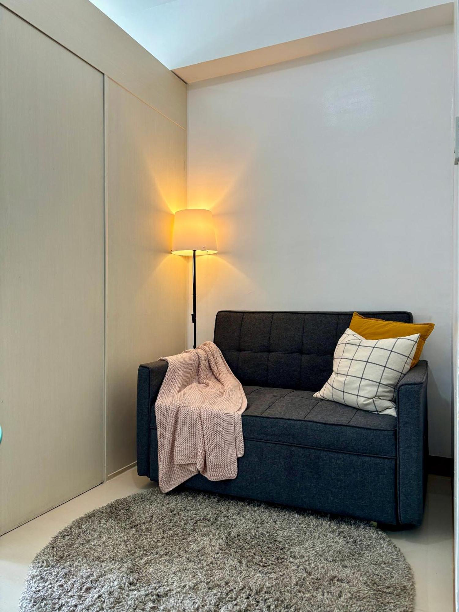 Cozy And Homey 1br At Smdc South Residences