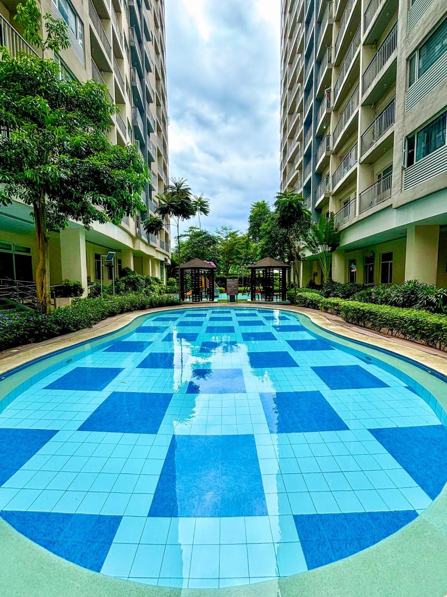 Cozy And Homey 1br At Smdc South Residences