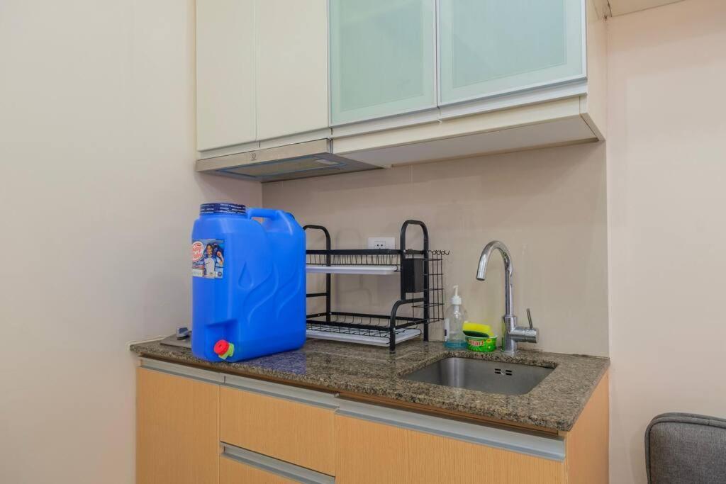 Stayhere Relax & Retreat In Viceroy Mckinley Hill Apartment *