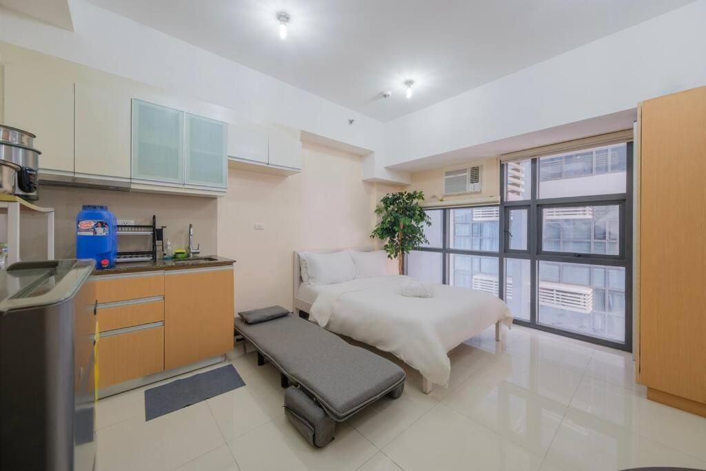 Apartment Stayhere Relax & Retreat In Viceroy Mckinley Hill *