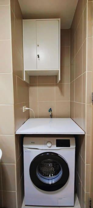 2br Fully Furnished In Makati, Mandaluyong Apartment