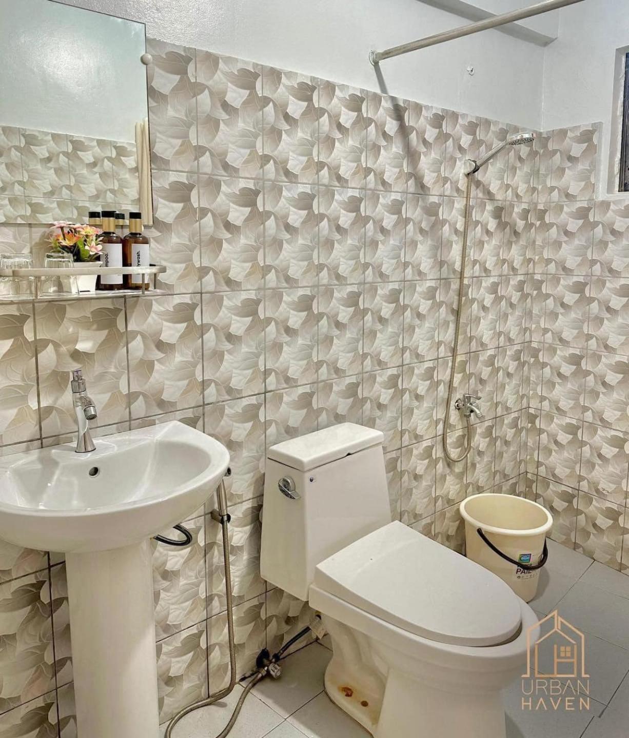 Apartment Staycation In Alabang By Urban Haven *
