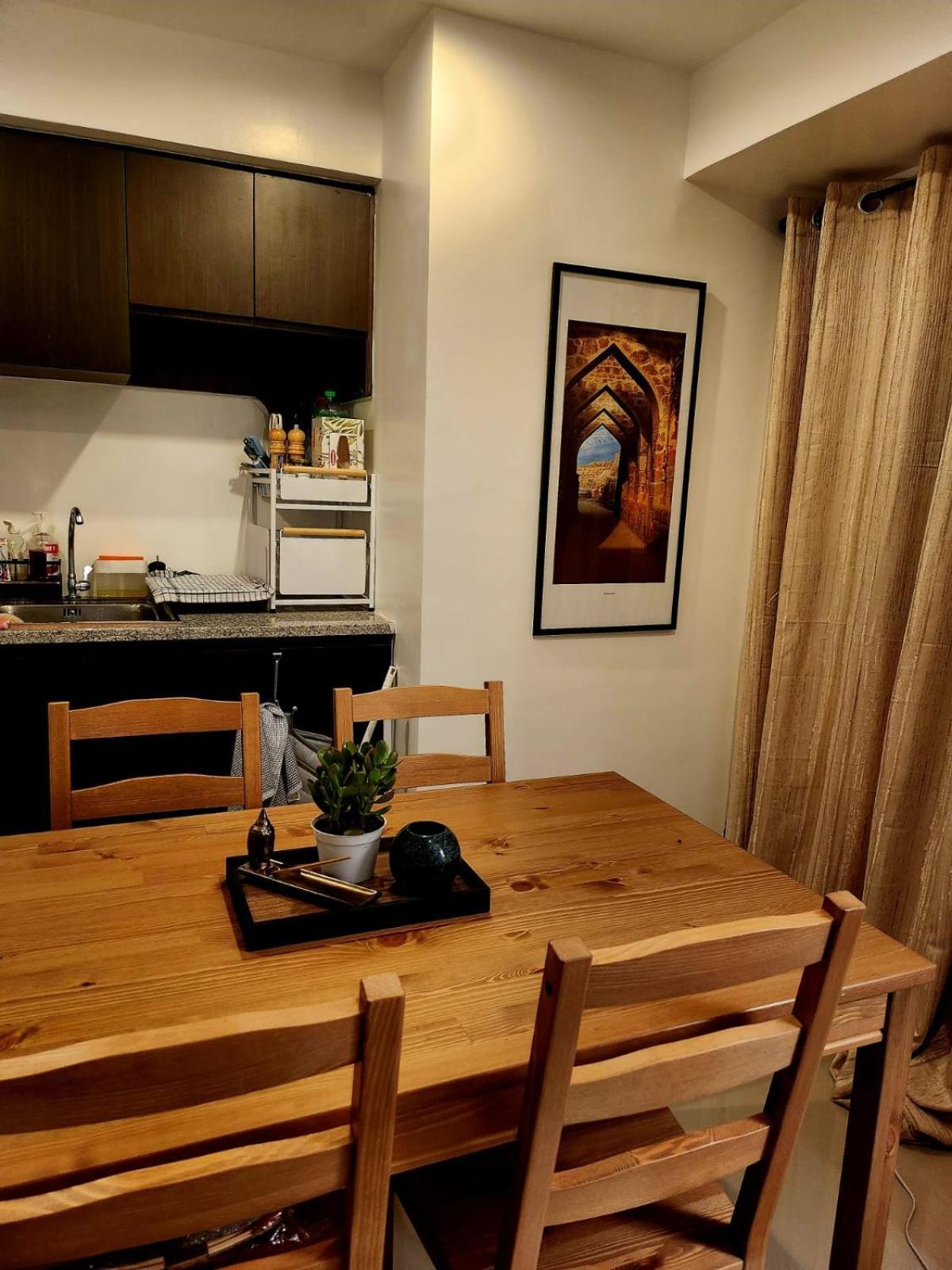 Victoria Towers D - 2 Bedroom Mejia Flat Apartment *