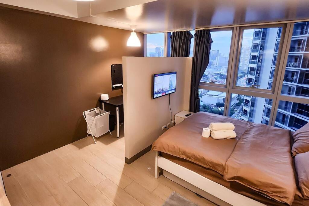 Apartment Spacious Executive 3br With Ps4 & Bathtub In Bgc Manila