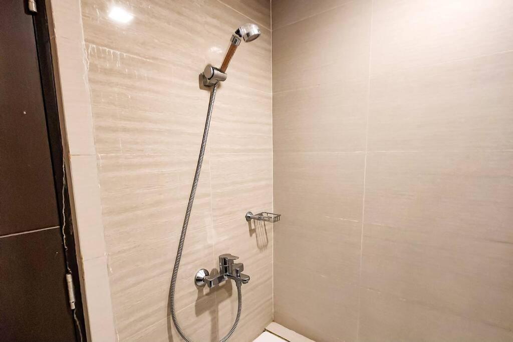 Apartment Spacious Executive 3br With Ps4 & Bathtub In Bgc *