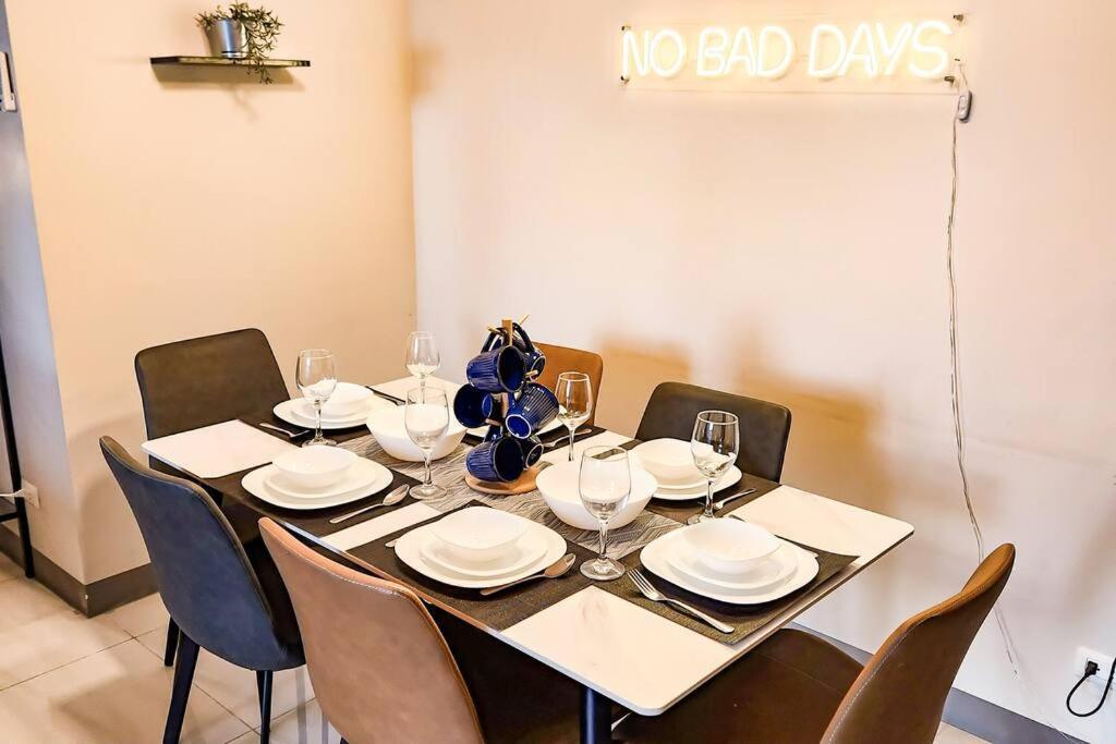 Spacious Executive 3br With Ps4 & Bathtub In Bgc Apartment Manila