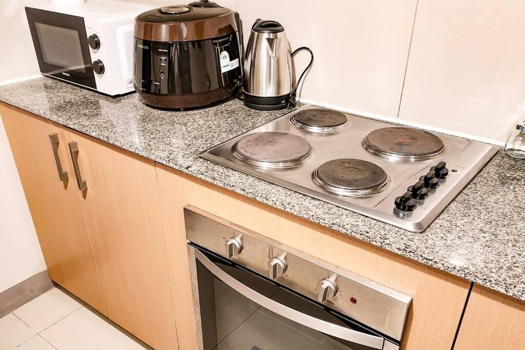 Spacious Executive 3br With Ps4 & Bathtub In Bgc Apartment *