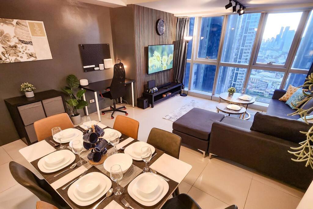 Apartment Spacious Executive 3br With Ps4 & Bathtub In Bgc Manila