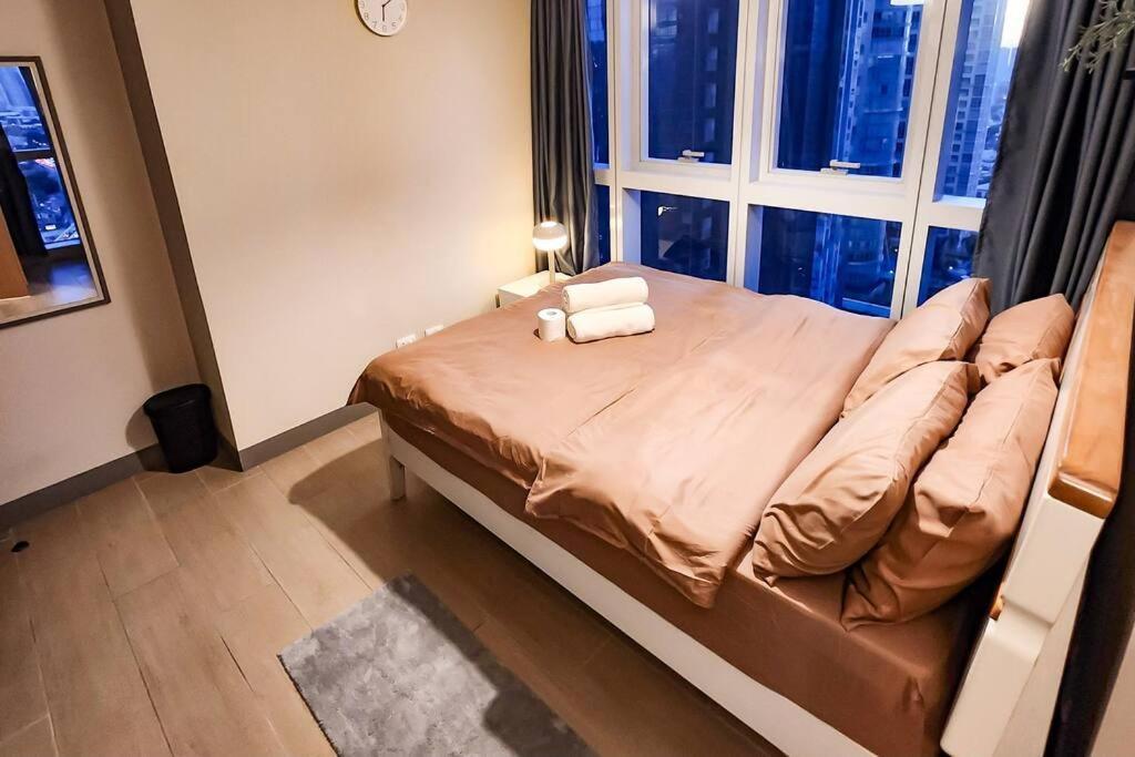 Spacious Executive 3br With Ps4 & Bathtub In Bgc * Manila