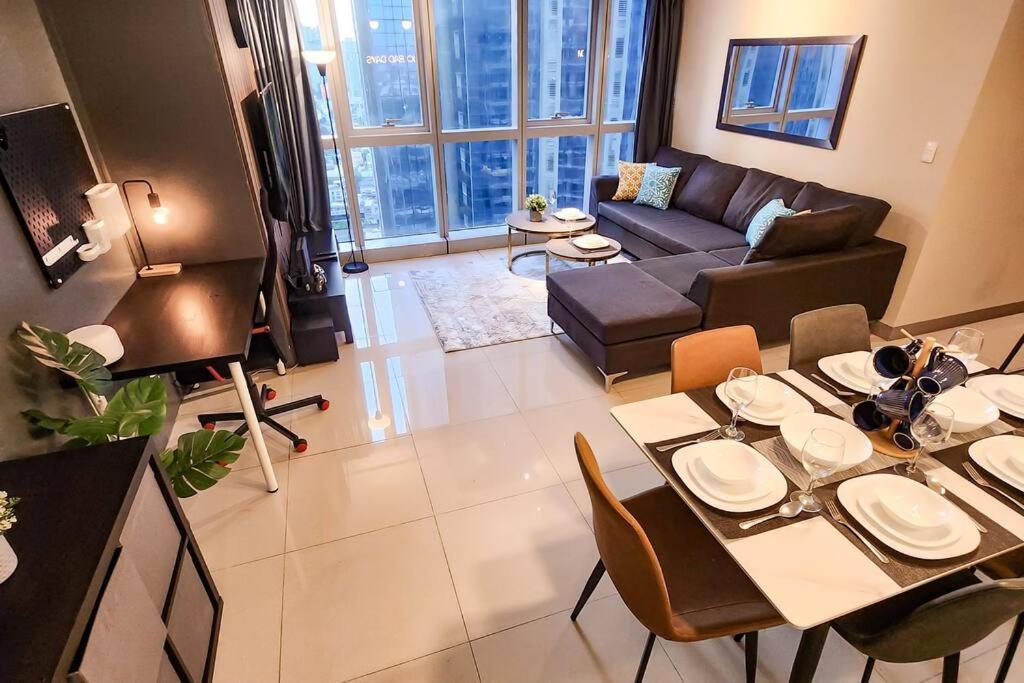 Spacious Executive 3br With Ps4 & Bathtub In Bgc Manila