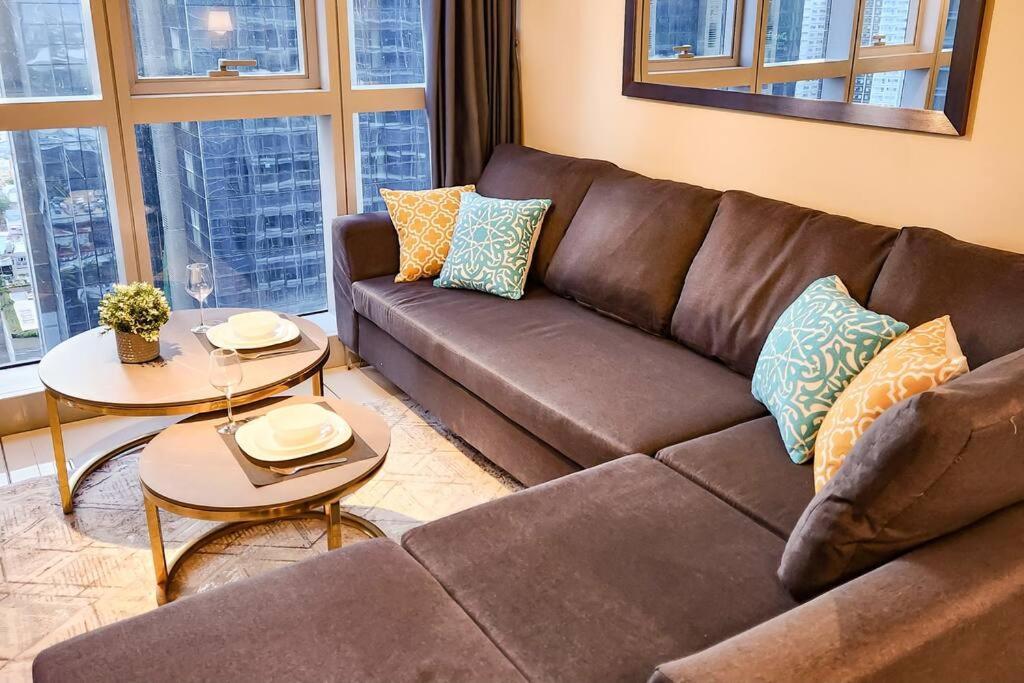 Apartment Spacious Executive 3br With Ps4 & Bathtub In Bgc Manila