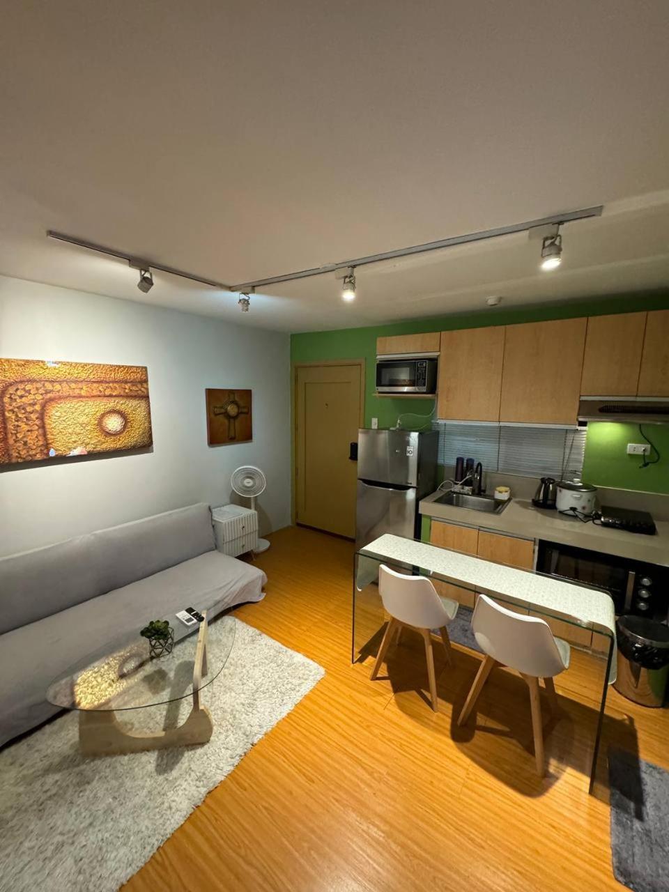 In Pasig Free Wifi & Netflix One Spatial Pasig Apartment Manila
