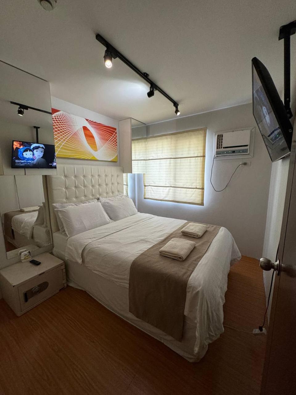 In Pasig Free Wifi & Netflix One Spatial Pasig Apartment Manila