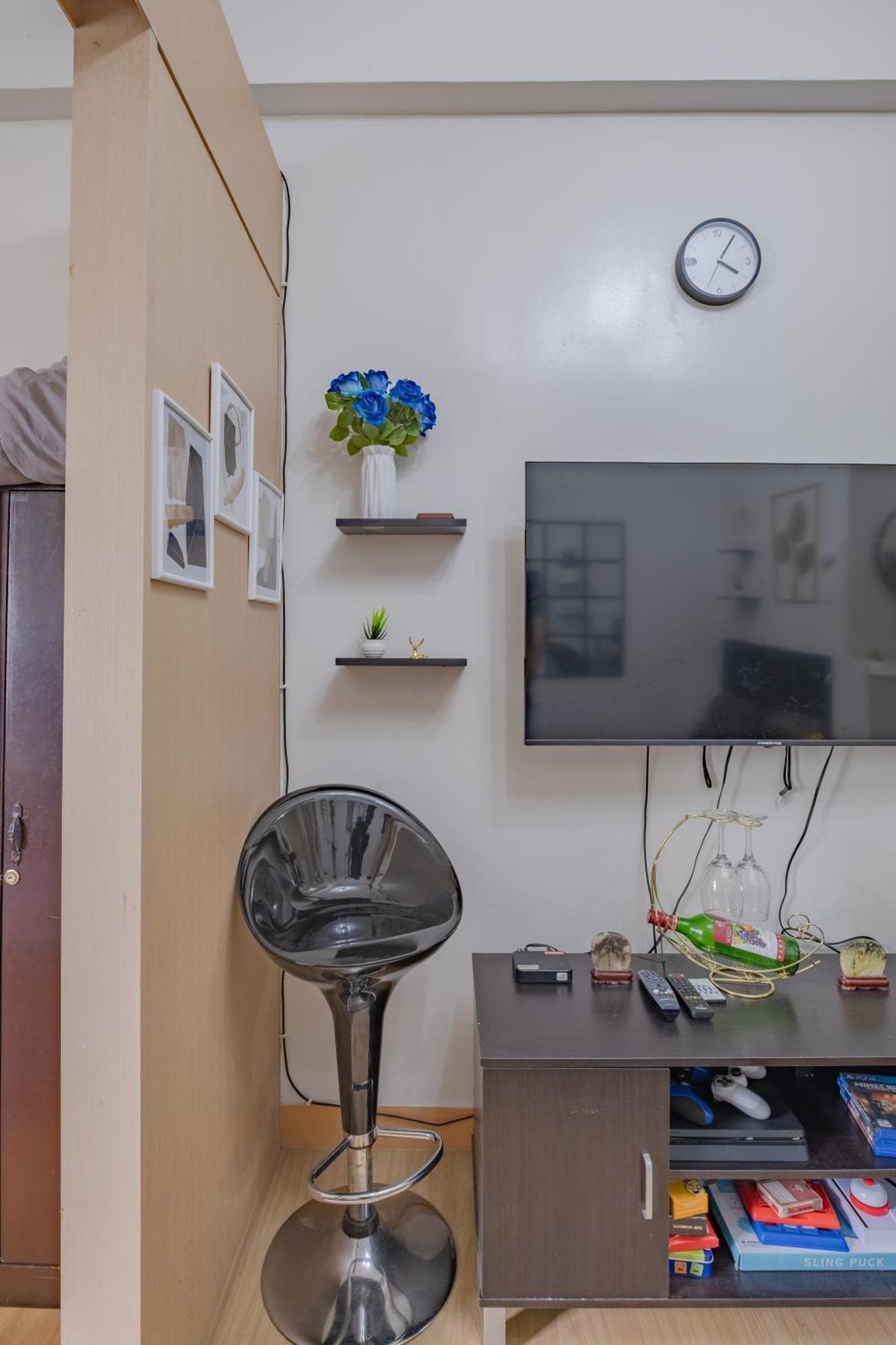 Cozy Whole Staycation At Trees Residences * Manila