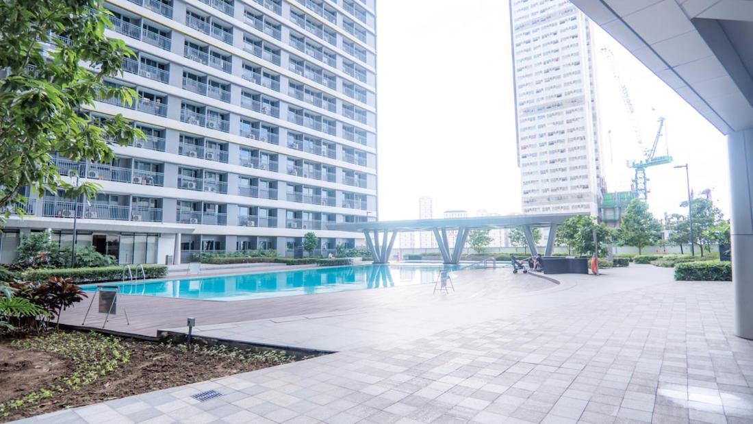 Casa Eleganza At Fame Residences - 1br Corner Unit, Cbd, Gym, Pool, Wifi, Great View