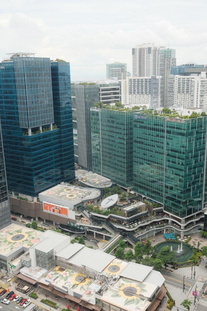 Uptown Suites-aesthetic Chic 2 Bedroom In Uptown Parksuites Bgc Apartment