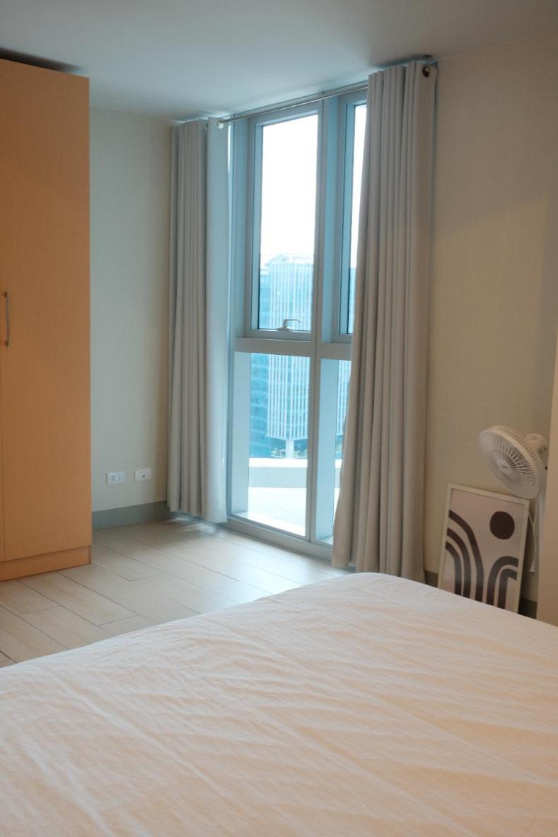 Uptown Suites-aesthetic Chic 2 Bedroom In Uptown Parksuites Bgc Apartment *