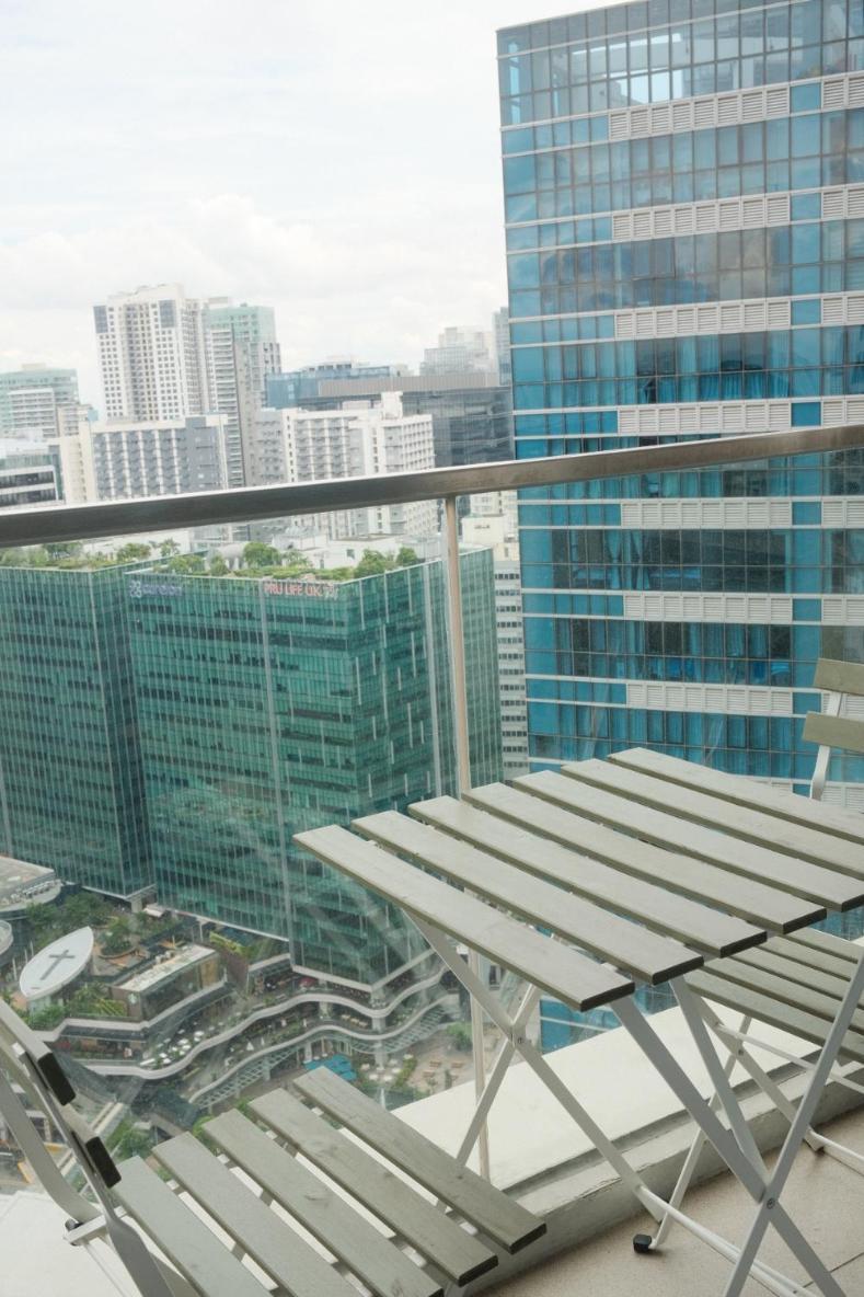 Uptown Suites-aesthetic Chic 2 Bedroom In Uptown Parksuites Bgc Manila