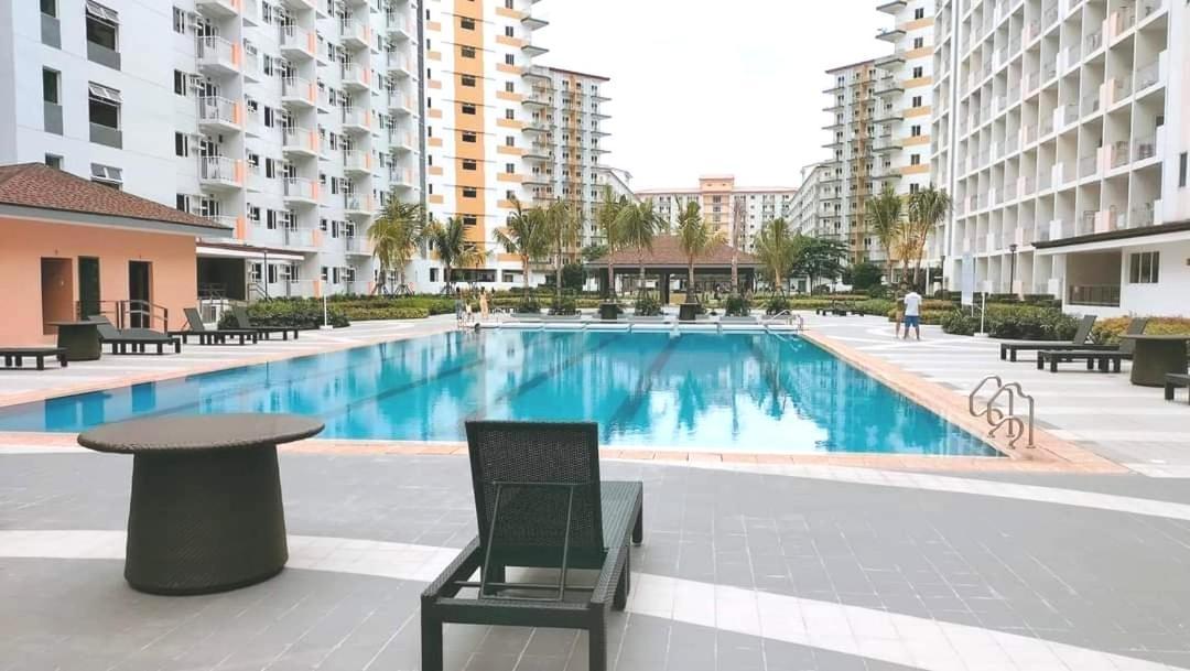 Foursphere Staycation Apartamento