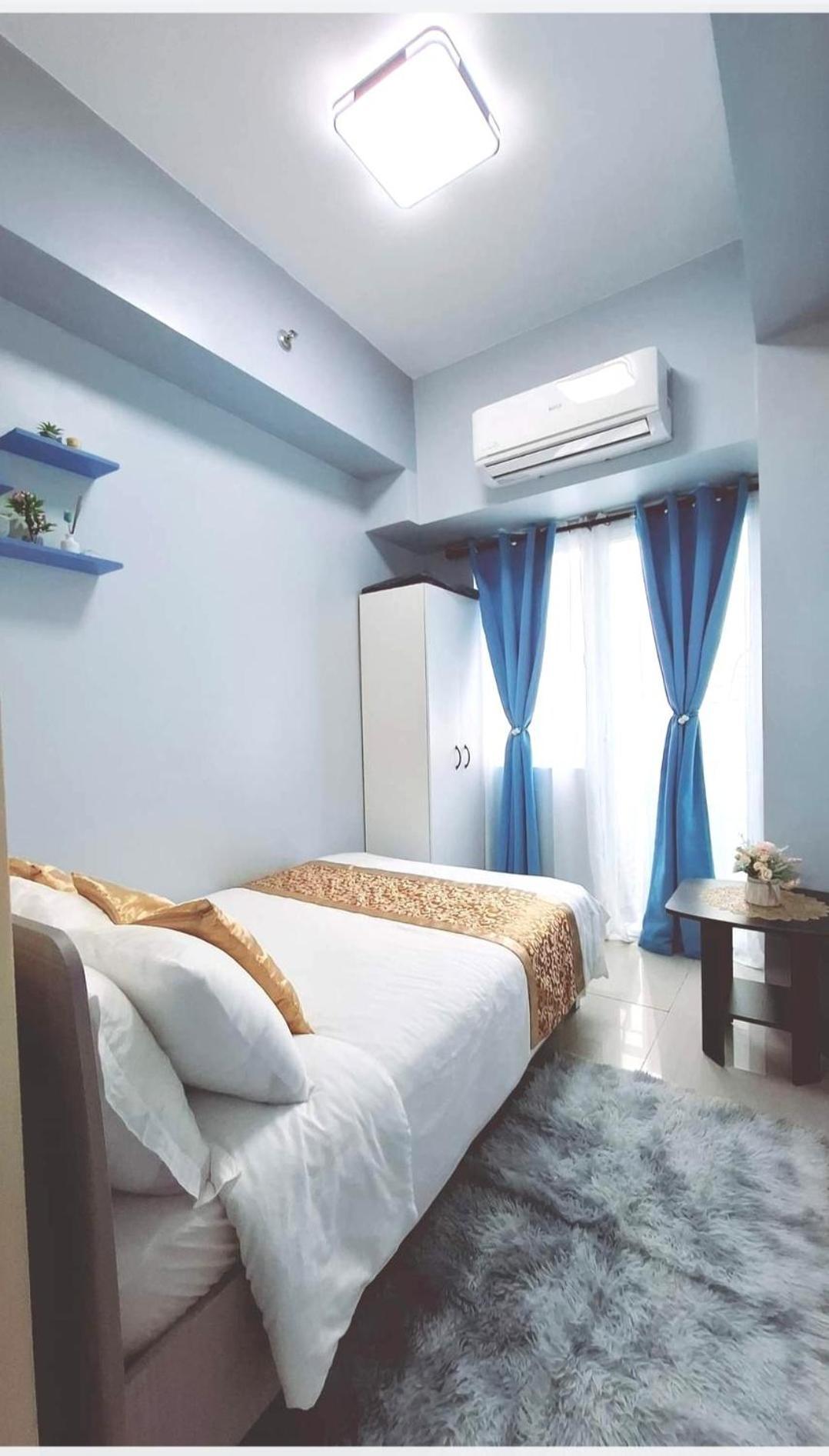 Foursphere Staycation *