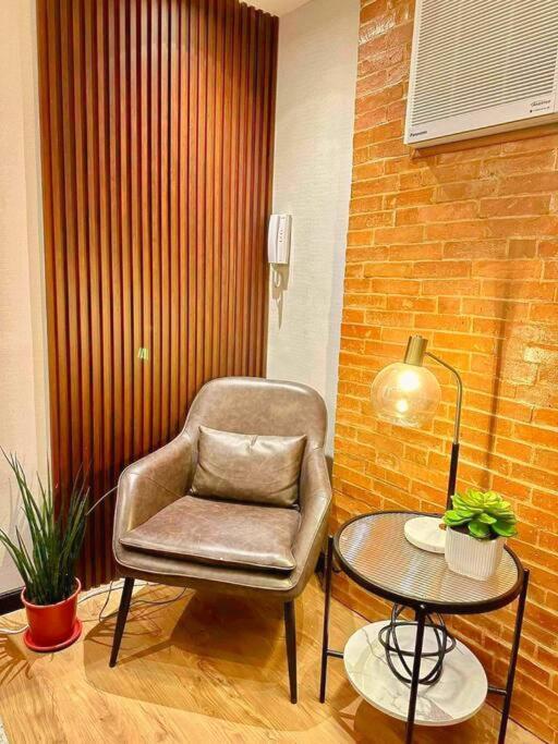 Apartment Avant At The Bgc 1br Loft With Golf Course View Manila