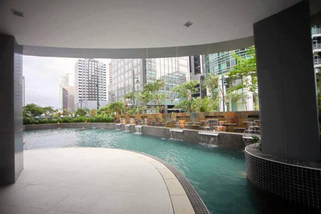 Apartment Avant At The Bgc 1br Loft With Golf Course View *