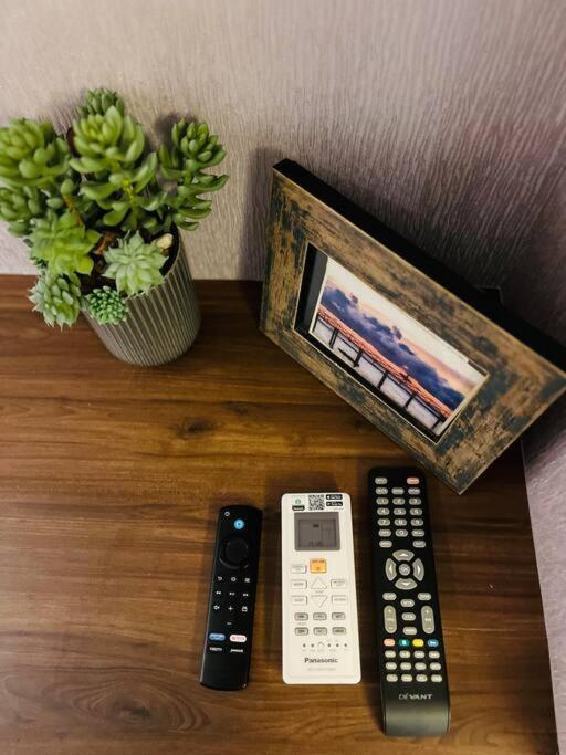 Apartment Avant At The Bgc 1br Loft With Golf Course View