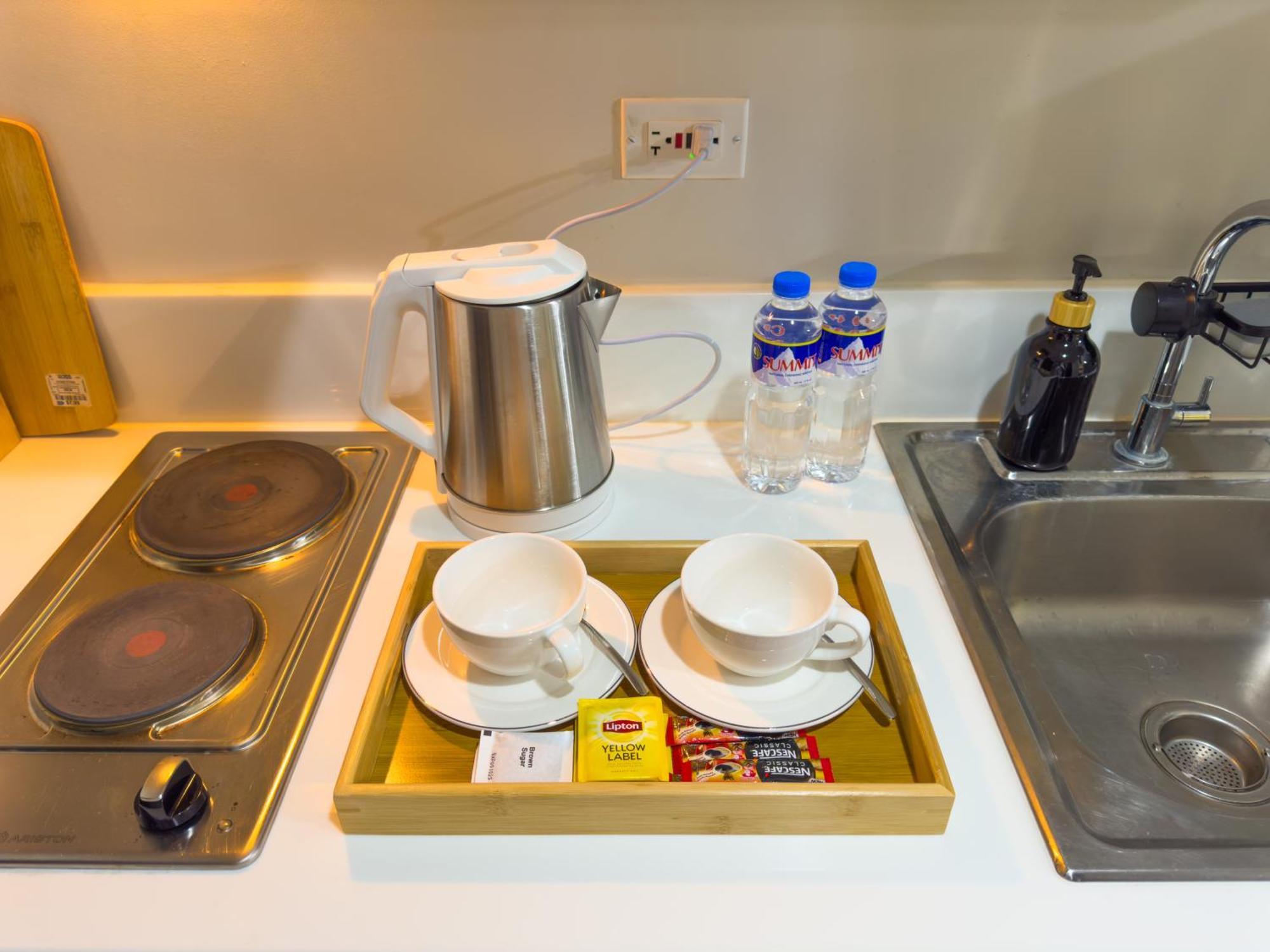 1br Makati, Air Residences M007