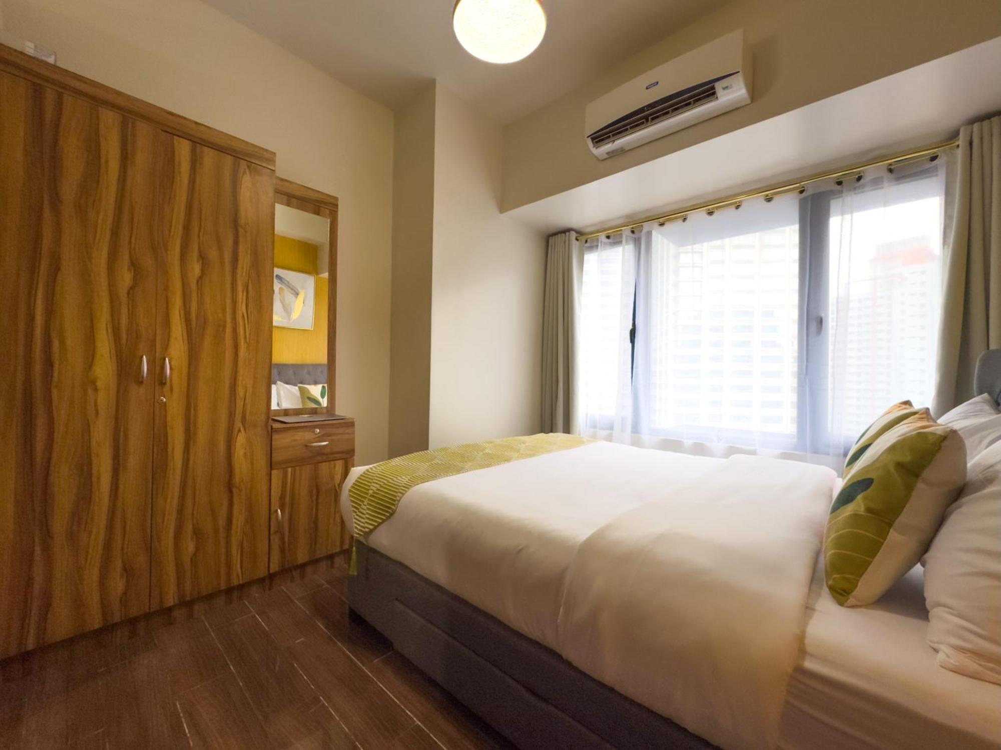1br Makati, Air Residences M007 Apartment