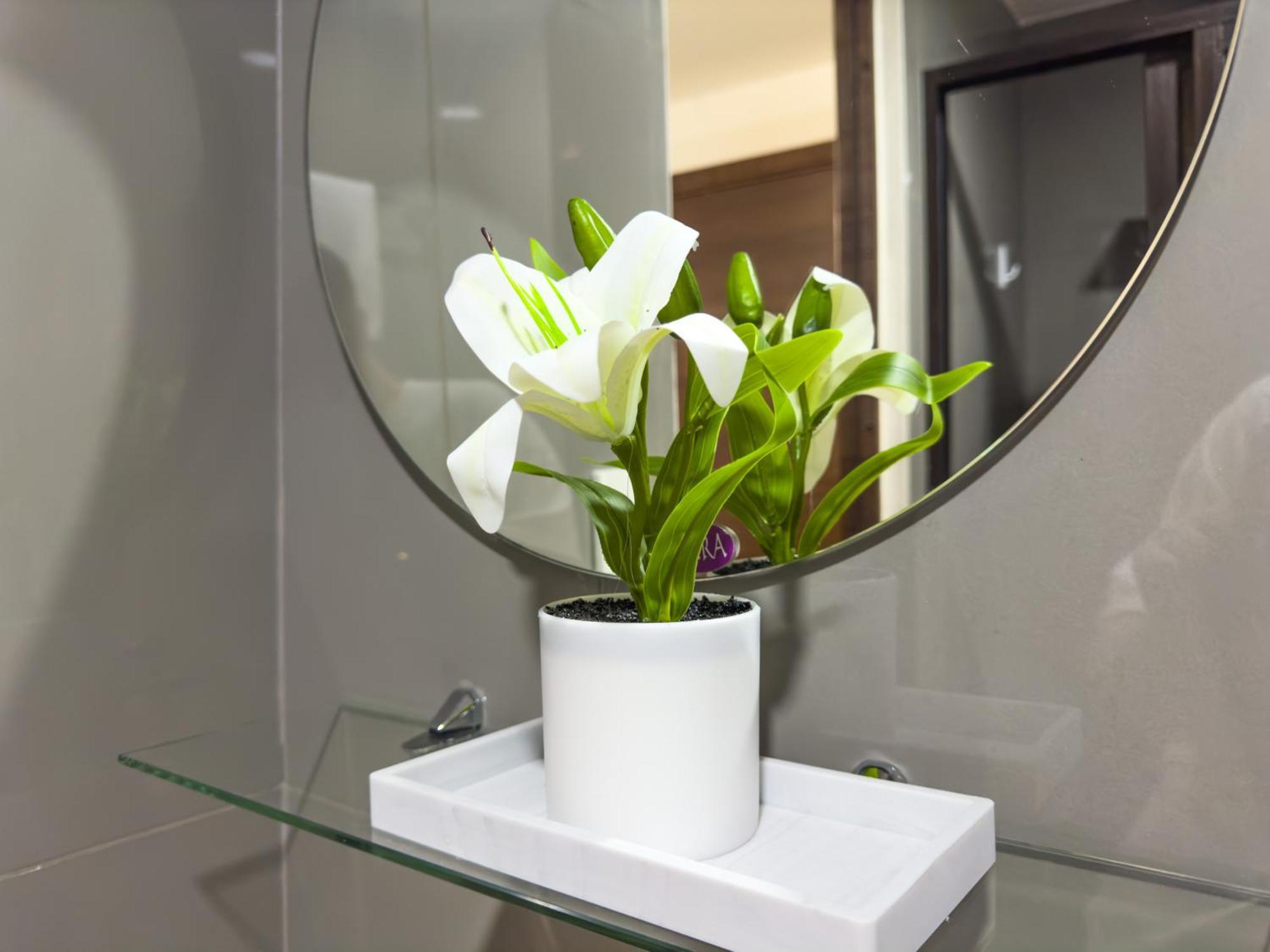 1br Makati, Air Residences M007 Manila