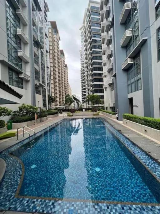 Luxurious Viceroy Walk To Venice Grand Canal * Manila