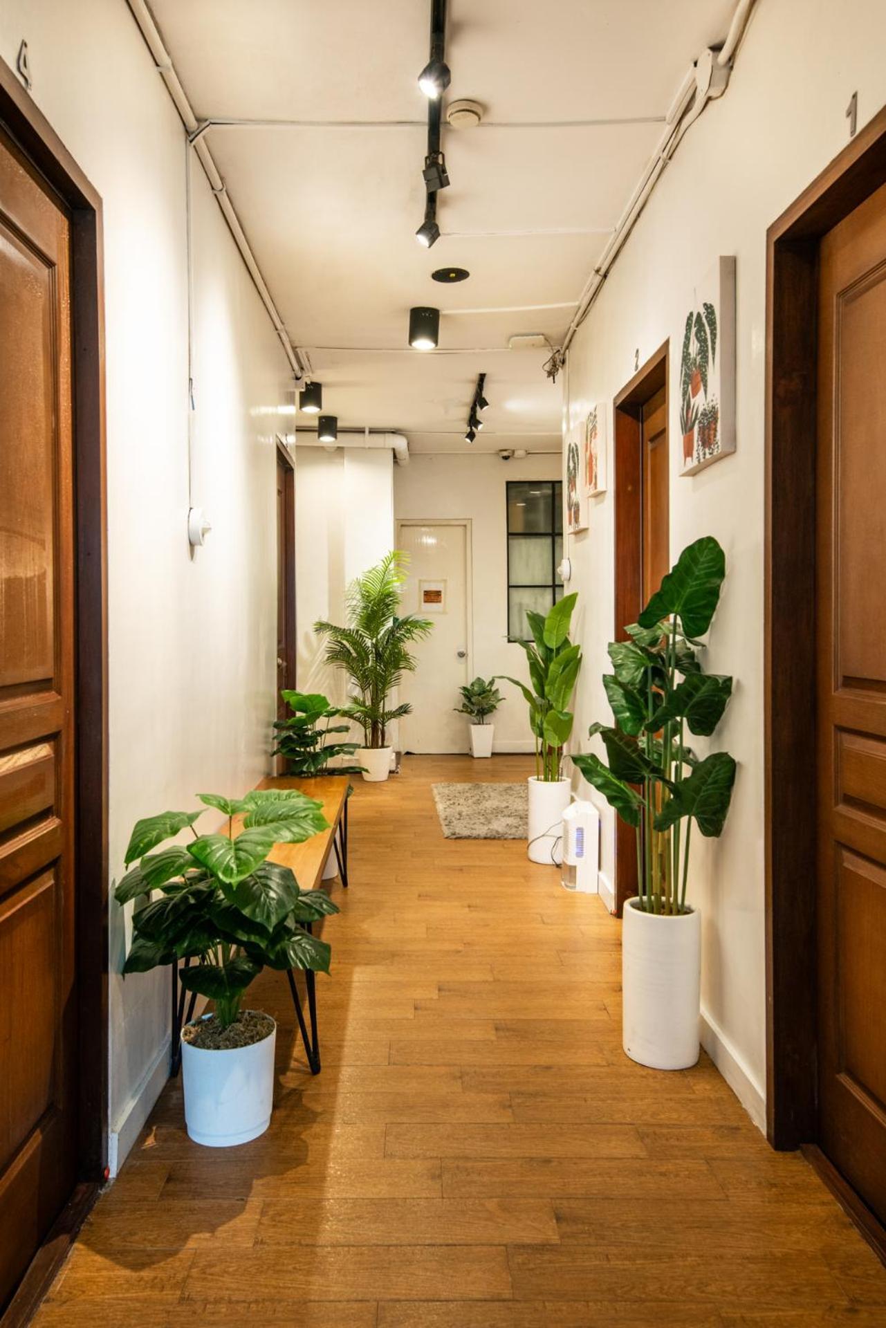 Homestay Homey And Cozey Poblacion Makati S04 *