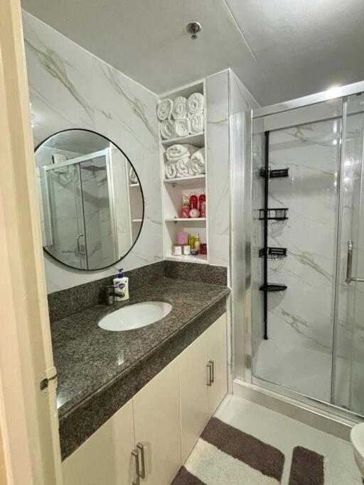 Minimalist 2br In Pasig *
