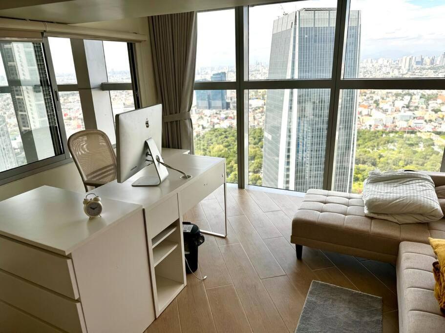 Alpaca-lemon Penthouse Apartment