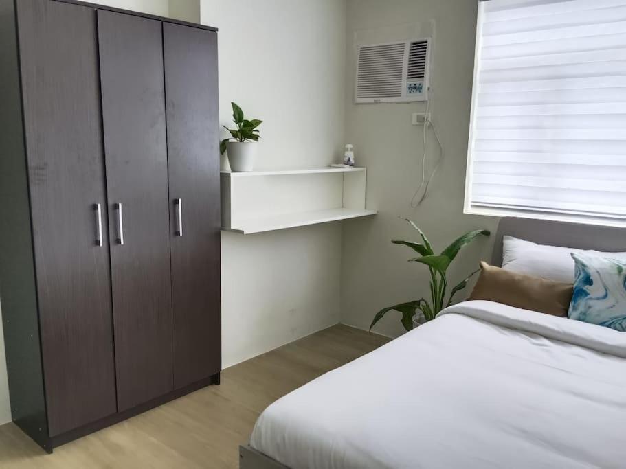 Vista Gl Taft Unit Manila