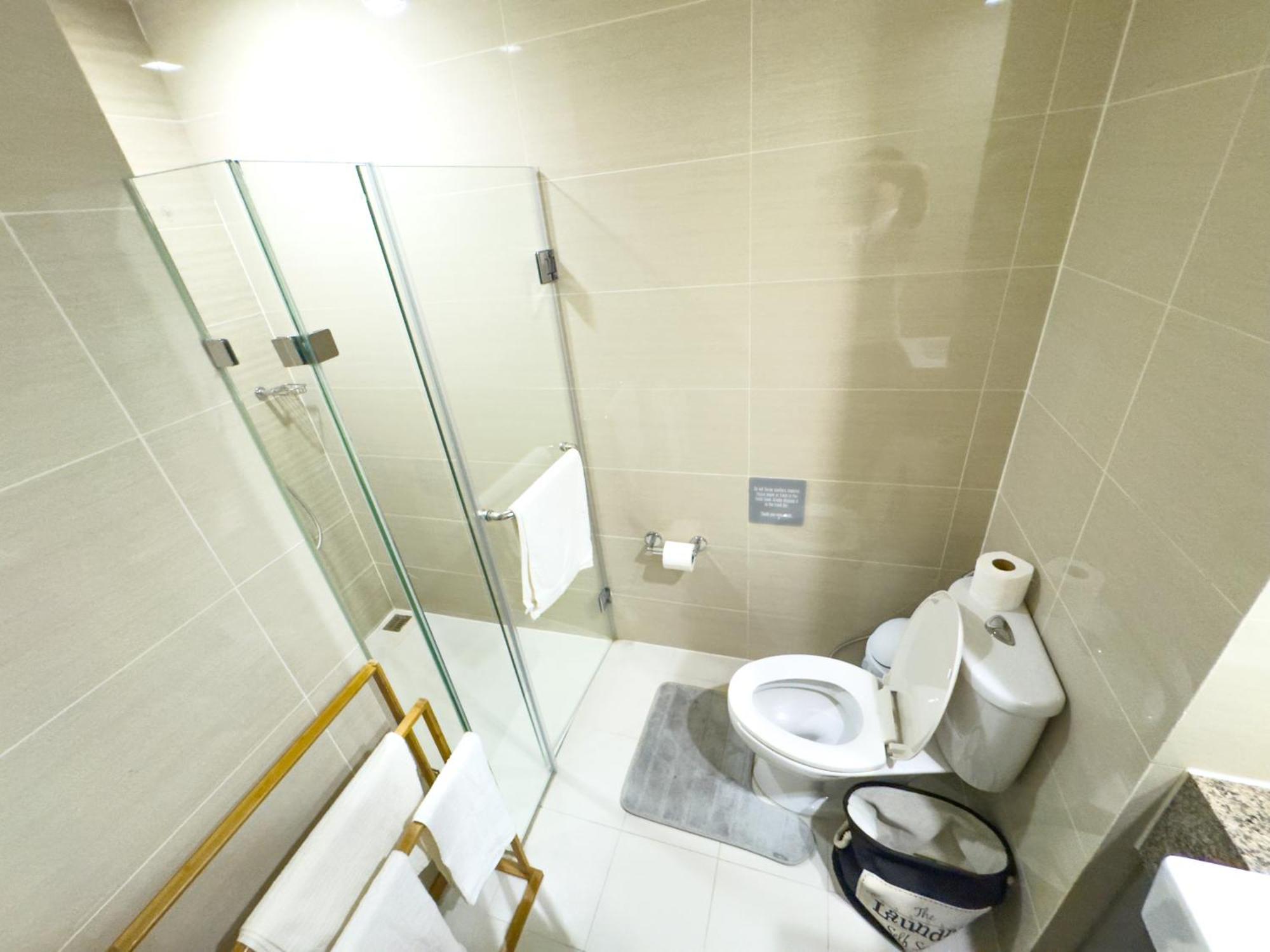 1br Bgc, One Uptown B001 * Manila