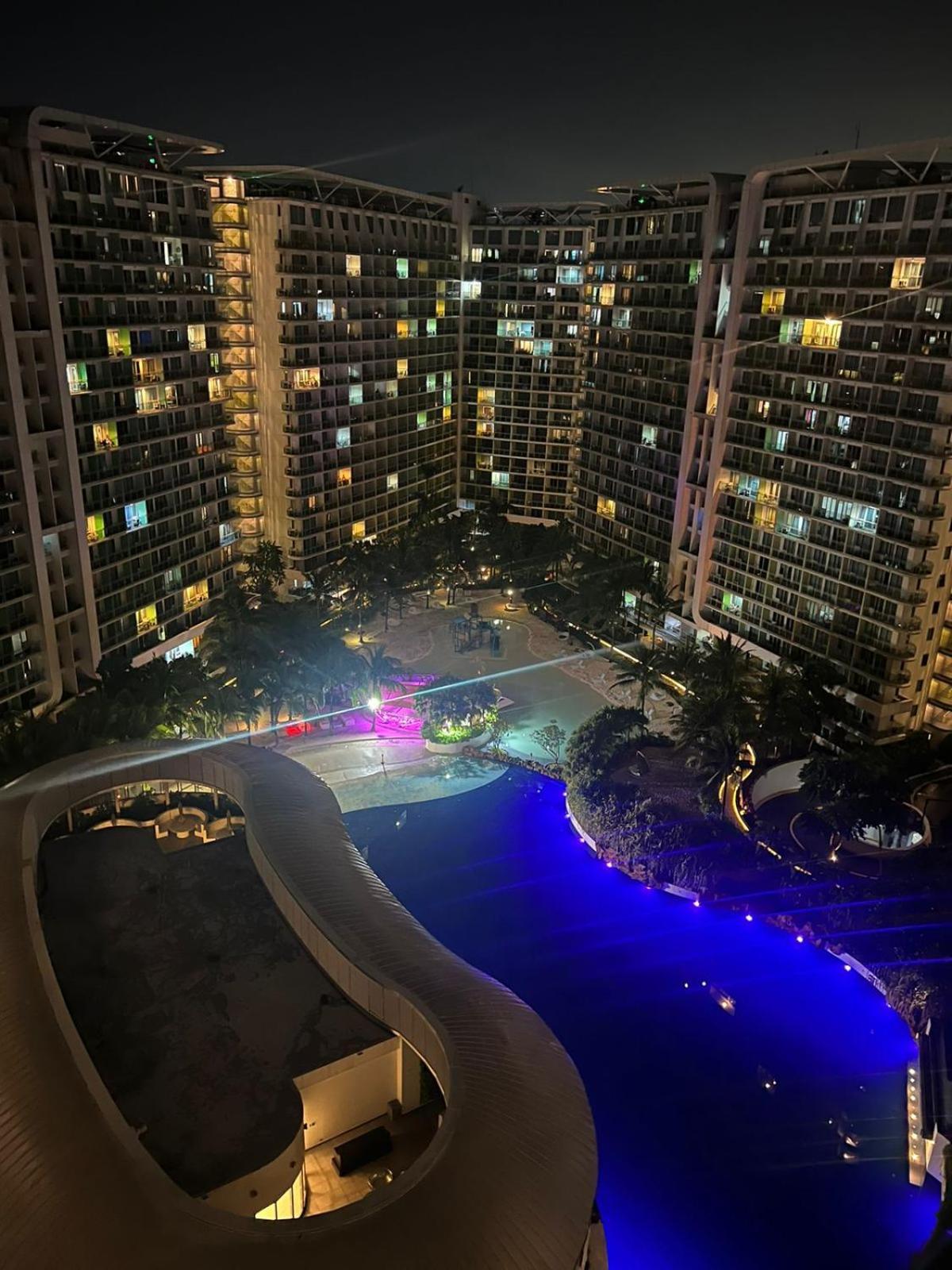 The Bahamas And Maldives At Azure Residences Near Airport