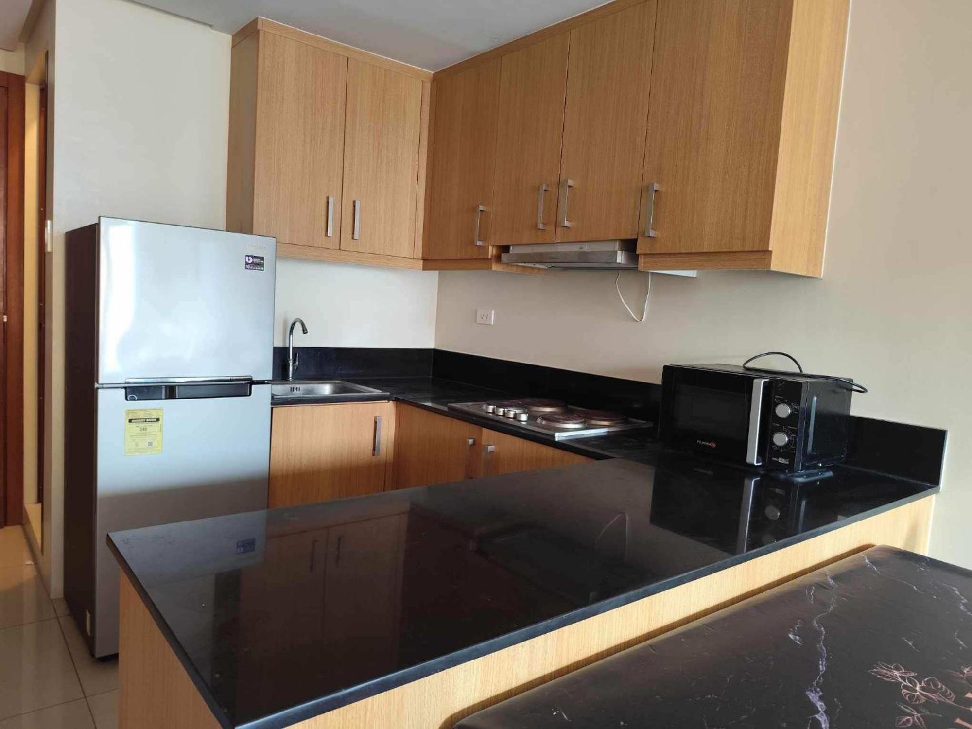 Shell Residences 2br 1046d *