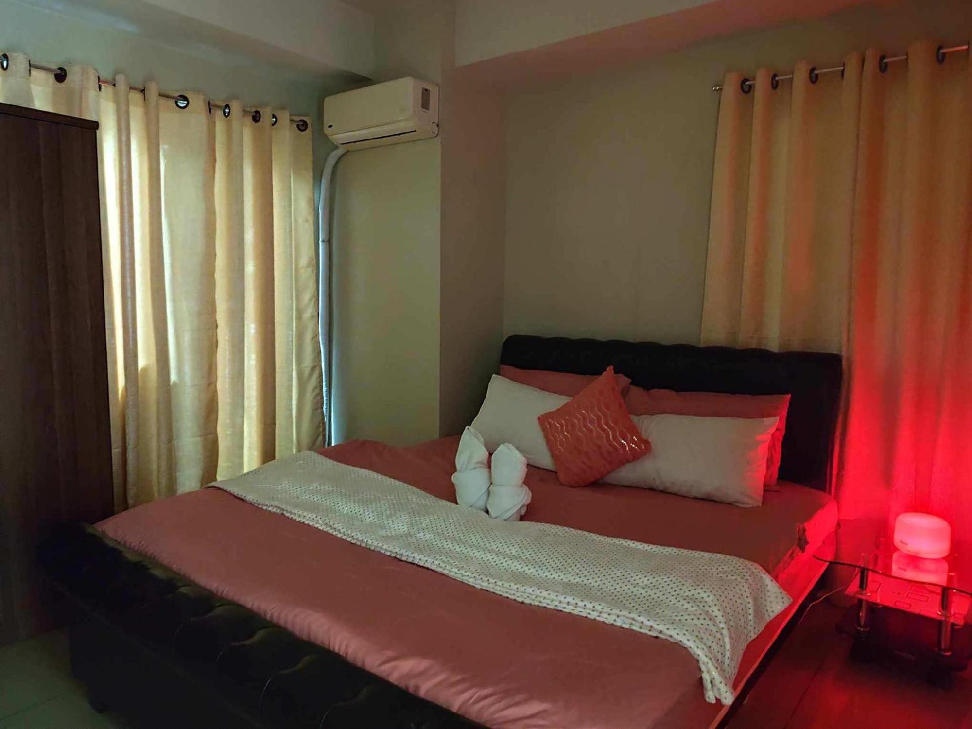 Apartment Shell Residences 2br 1046d