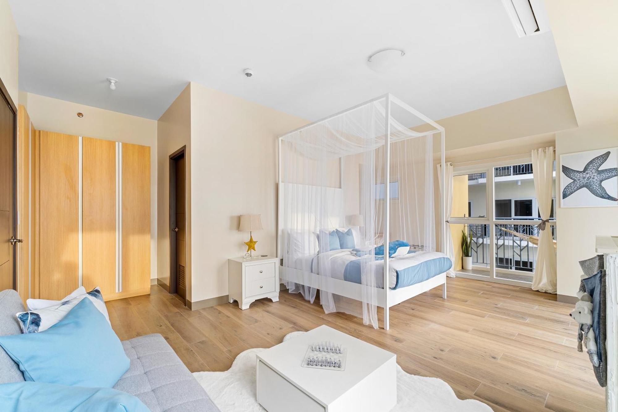 Bayshore Luxe By Prime Manila