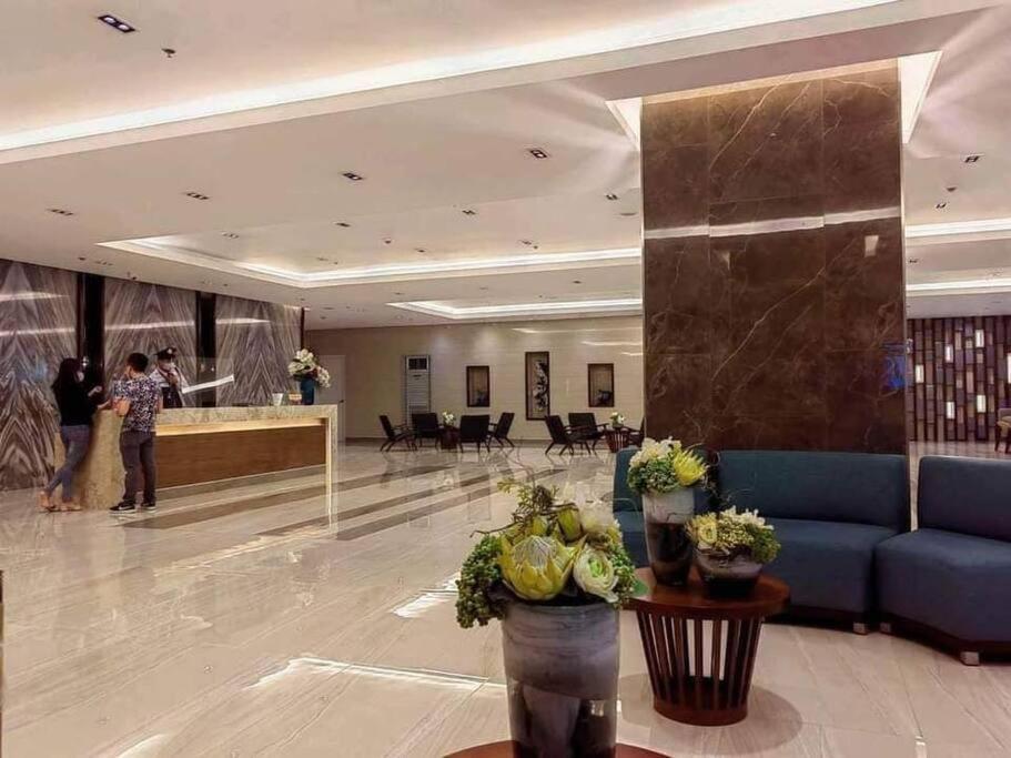 Coast Residences Ana D'arcy Staycation * Manila