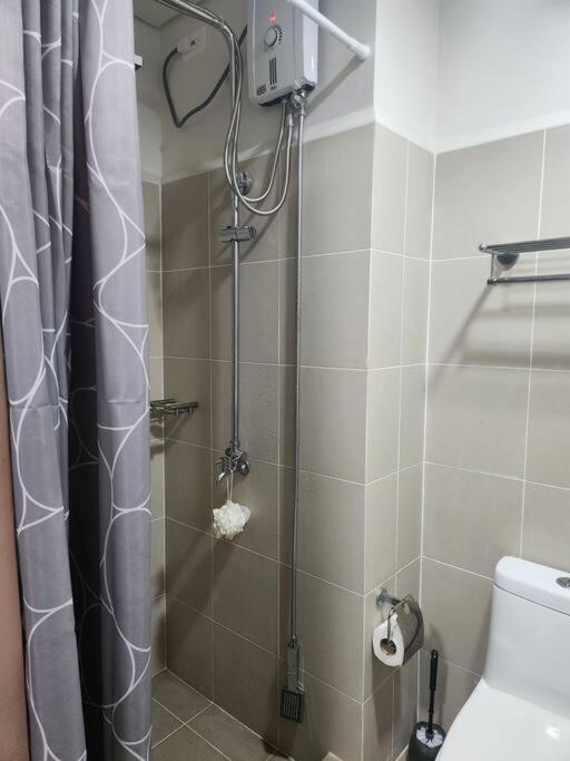 Coast Residences Ana D'arcy Staycation * Manila