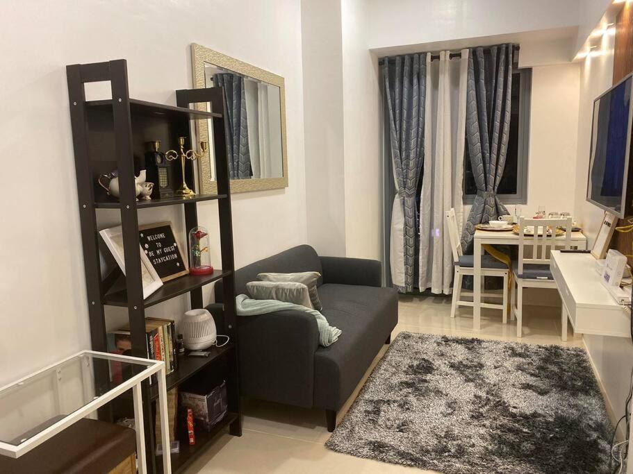 Apartment 1br Fame Residences Mandaluyong- Be My Guest Staycation- Near Sm Megamall, Greenfield District, & Ortigas Manila
