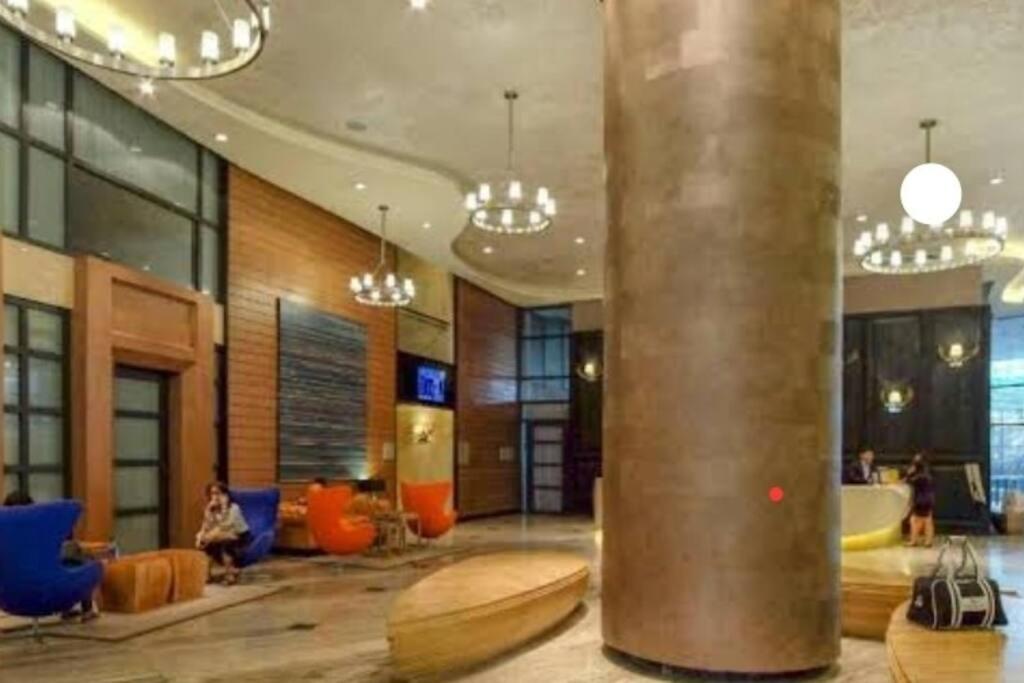 Amazing 1 Bedroom With Pool, Gym And Stunning View At Heart Of Makati Apartment Manila